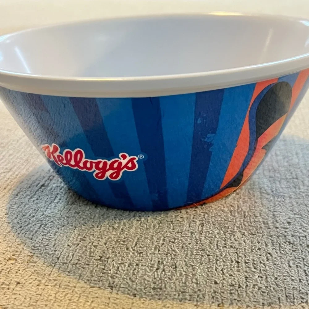 Kellogg's Frosted Flakes Tony the Tiger Cereal Bowl Blue Plastic 2016 Mascot